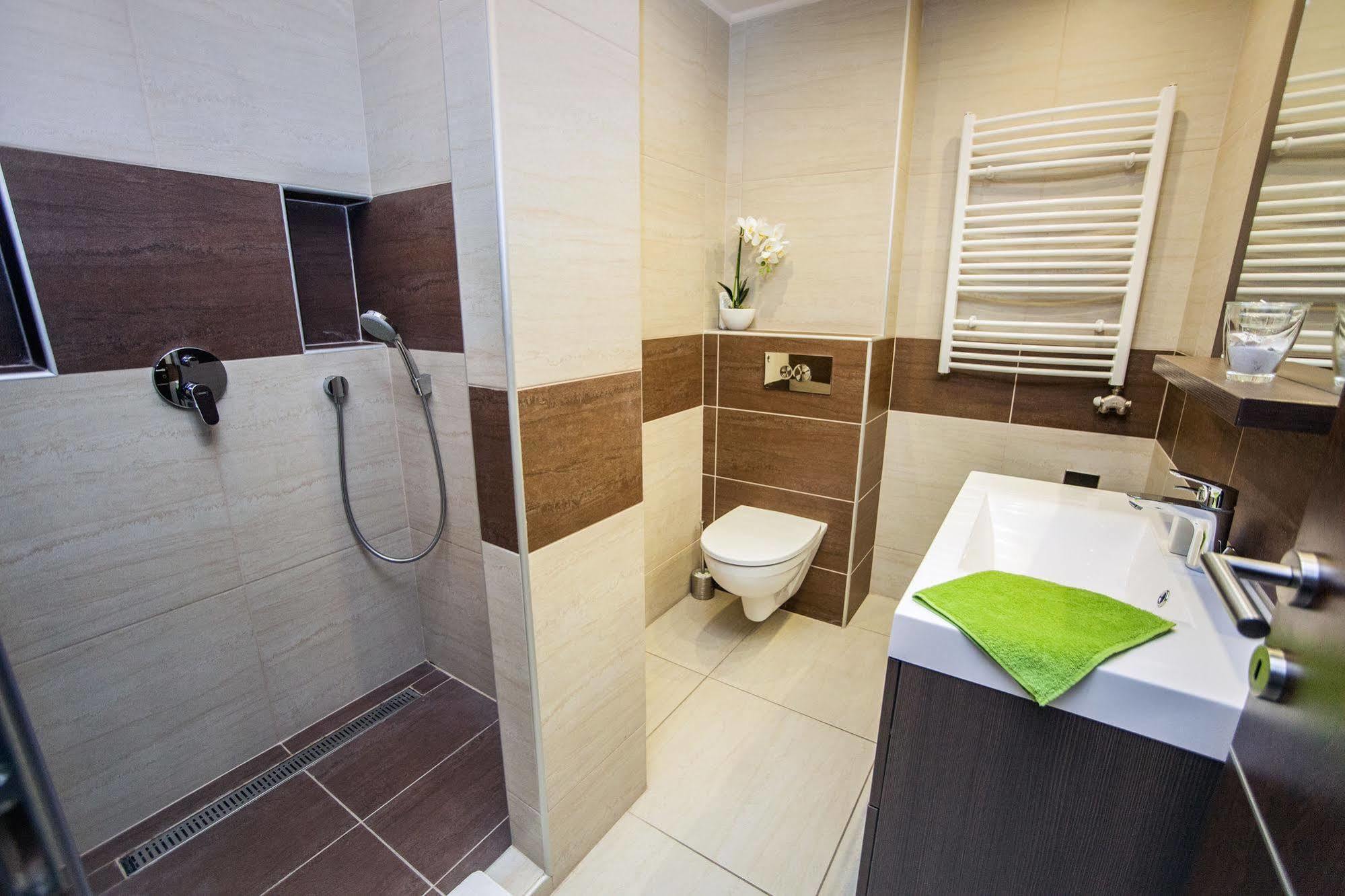 Nemeth Apartmanok Sárvár Dış mekan fotoğraf